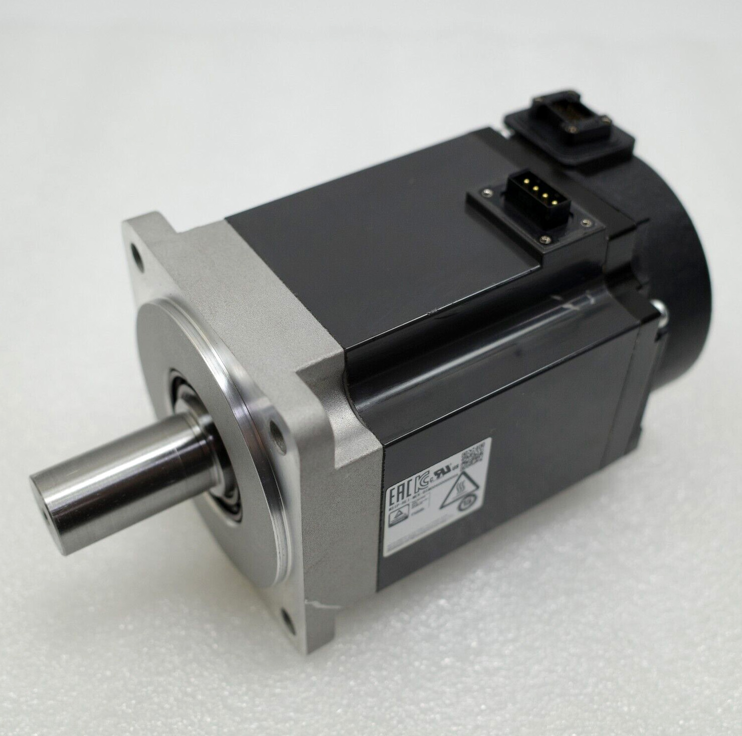 Серводвигатель Mitsubishi HG-KN73J-S100