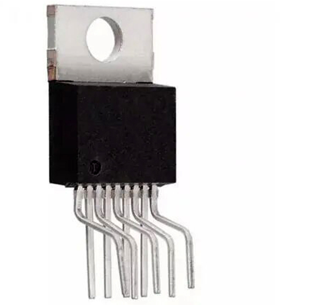 Semiconductor LM4701T