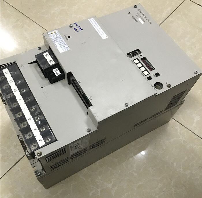 Yaskawa сервопривод SGDM-1AADA