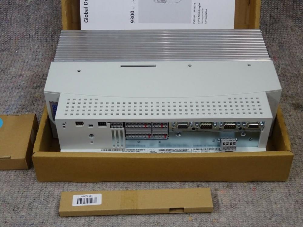 Lenze EVS9323-EPV004 348175 33.9323PE.8G.91.V004 3,2kVA