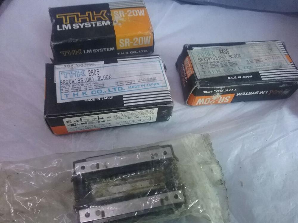 THK SR20W1SS