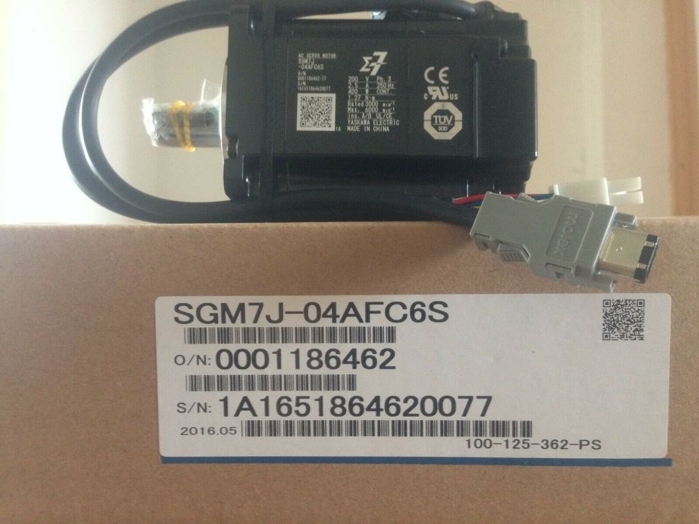Серводвигатель Yaskawa SGM7J-04AFC6S